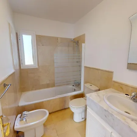 Lomas De Riviera Club - Beautiful Townhouse * Sitio de Calahonda