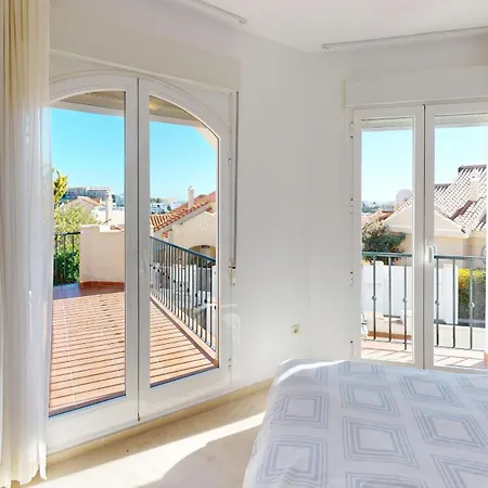Lomas De Riviera Club - Beautiful Townhouse Holiday home *